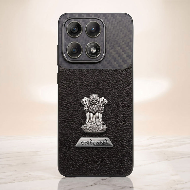 Motorola Edge 70 Pro 5G Satyamev Jayate 2-in-1 Emblem Carbon Fiber Leather Phone Case